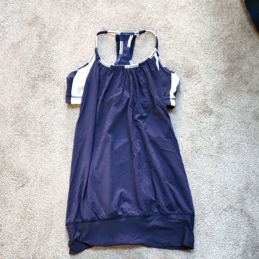 Lululemon Women's Blue Athletic Tank with Built-in Bra Size 8